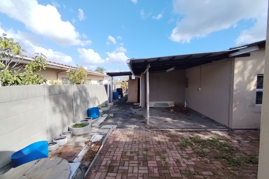4 Bedroom Property for Sale in Protea Heights Western Cape